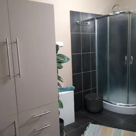 Rozmaring Vendeghaz Guest house